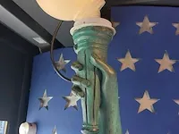 Vrijheidsbeeld met verlichting - afbeelding 5 van  5