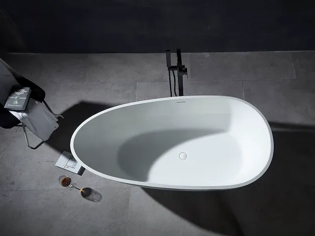 Vrijstaand bad - solid surface - izak (in 2 kleuren beschikbaar) - afbeelding 5 van  7