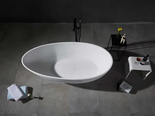 Vrijstaand bad solid surface - afbeelding 4 van  8