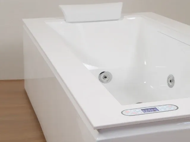 Vrijstaand massagebad - afbeelding 20 van  25