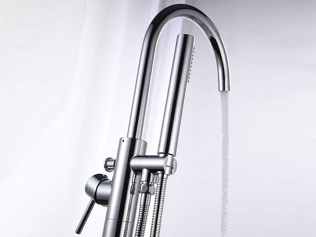 Vrijstaande badkraan - vonato - clovaro - bad, vrijstaand - afbeelding 2 van  7