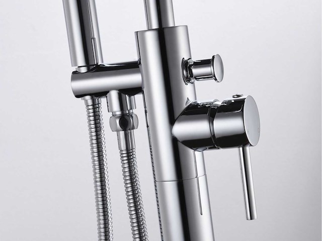 Vrijstaande badkraan - vonato - clovaro - bad, vrijstaand - afbeelding 7 van  7