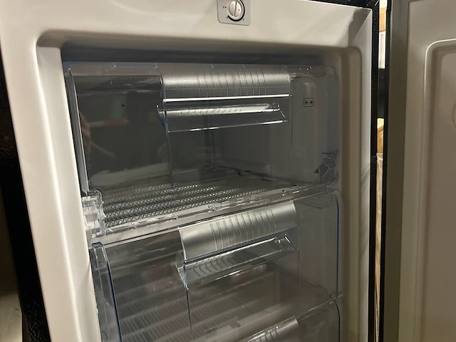 Vrijstaande vriezer 145 liter 5 lades chiq, fsd160d4e - afbeelding 5 van  6