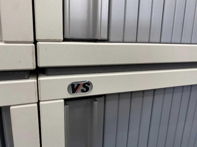 Vs - hoge houten roldeurkast 3-delig - afbeelding 14 van  14