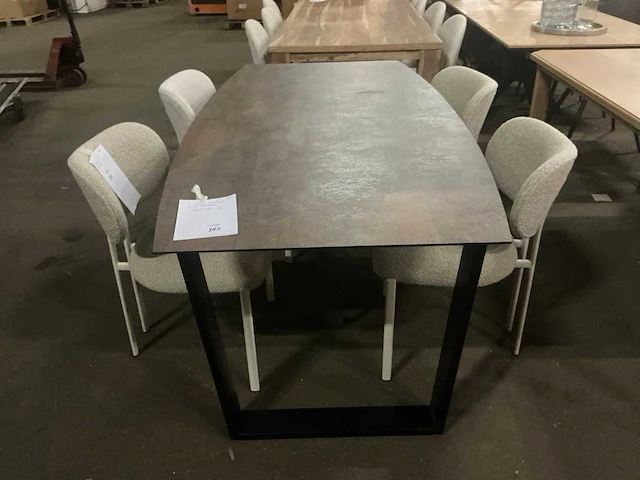 Vuelta eetkamertafel - afbeelding 2 van  4