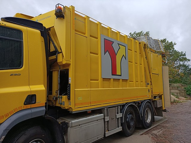 Vuilniswagen daf, cf 290 fag opbouw achterlader geesinknorbar gcp v 08/12-25, bouwjaar 2016 - afbeelding 18 van  37