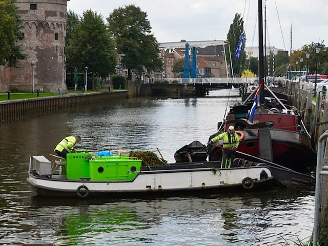 Vuilvisboot / vuilvisvaartuig - afbeelding 13 van  15