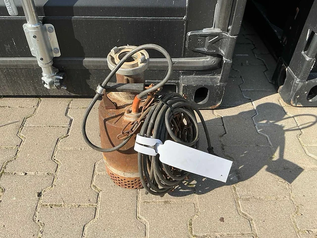 Vuilwaterpomp - afbeelding 2 van  2