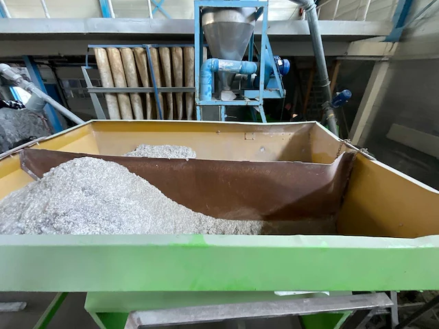 Vulkopper en vultrechter - afbeelding 6 van  18
