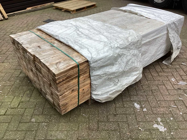 Vuren 140x37 mm planken (125x) - afbeelding 1 van  6