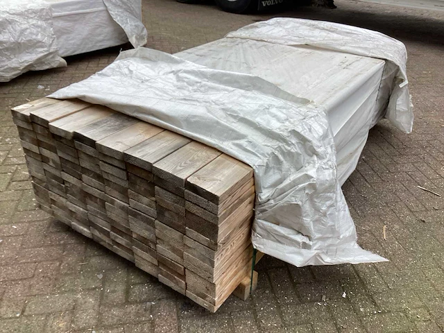Vuren 140x37 mm planken (125x) - afbeelding 1 van  6