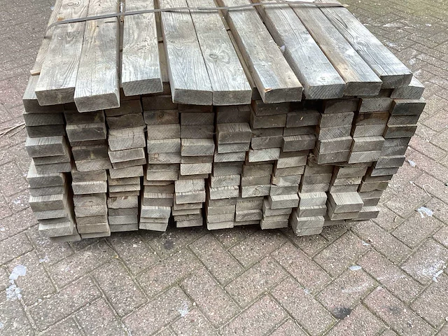 Vuren 90x38 mm planken (150x) - afbeelding 5 van  6