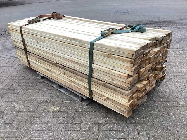 Vuren 90x38 mm planken (180x) - afbeelding 2 van  5