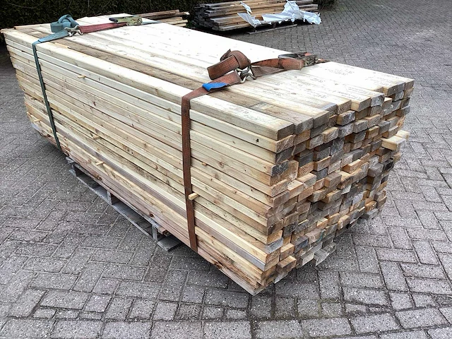 Vuren 90x38 mm planken (180x) - afbeelding 3 van  5