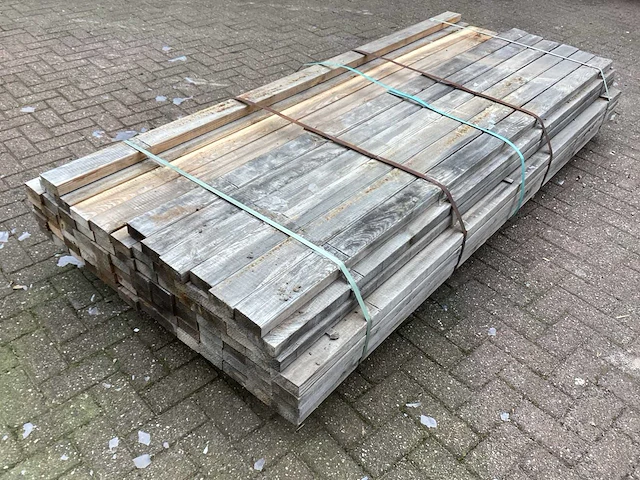 Vuren 90x38 mm planken (75x) - afbeelding 1 van  5
