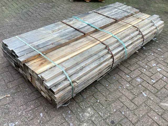 Vuren 90x38 mm planken (75x) - afbeelding 4 van  5