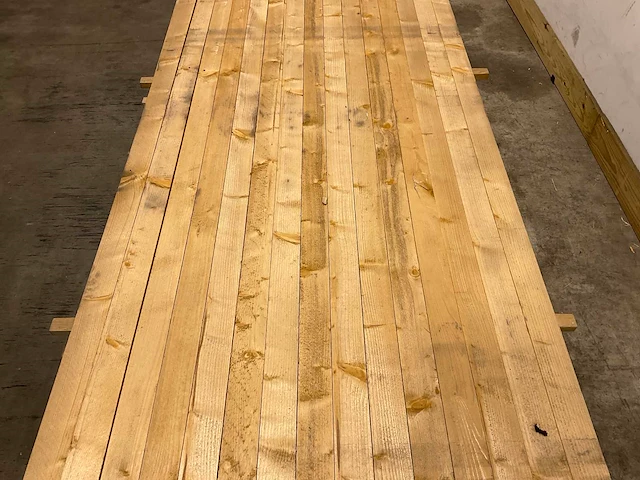 Vuren balk 400x6,7x6,7 cm (46x) - afbeelding 3 van  7