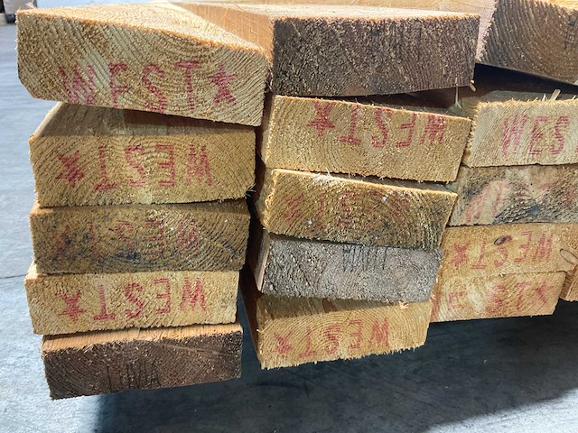 Vuren balk 420x10x3,2 cm (50x) - afbeelding 5 van  6