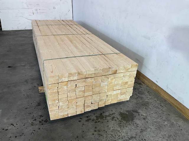 Vuren balk geschaafd 300x9,5x4,5 cm (132x) - afbeelding 2 van  5