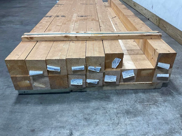 Vuren balk geschaafd en verlijmd 240x12x12 cm (16x) - afbeelding 5 van  7