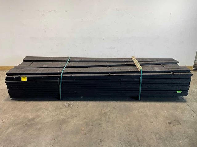 Vuren balk geschaafd zwart 400x12x4,5 cm (50x) - afbeelding 2 van  6