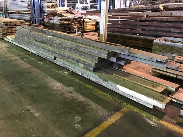 Vuren balken (26x) - afbeelding 1 van  6