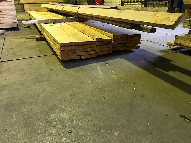 Vuren balken en planken (40x) - afbeelding 2 van  3