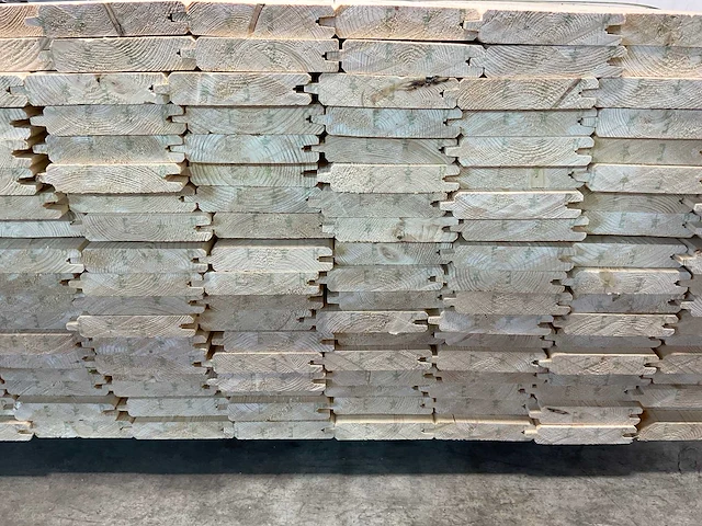 Vuren blokhutprofiel mes- en groef 330x14,5x2,8 cm (75x) - afbeelding 7 van  8