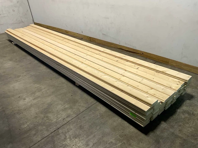 Vuren blokhutprofiel mes- en groef 540x14,5x4,5 cm (25x) - afbeelding 1 van  7