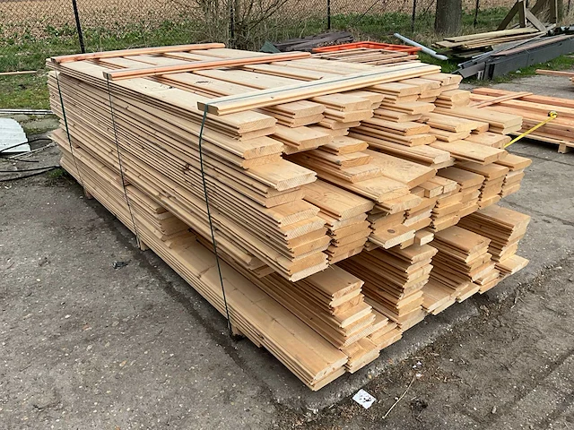 Vuren blokhutprofielen 13,5x2,8, diverse lengtes (210x) - afbeelding 1 van  7