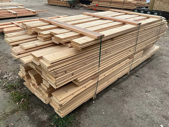 Vuren blokhutprofielen 13,5x2,8, diverse lengtes (210x) - afbeelding 4 van  7