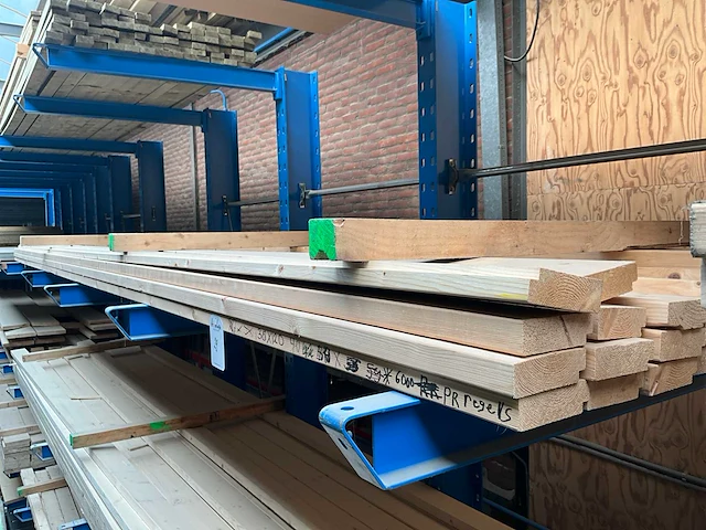 Vuren geschaafd sls balk met sponning (38x120mm) (25x) - afbeelding 1 van  4