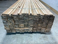 Vuren lat 420x3x2 cm (601x) - afbeelding 4 van  5