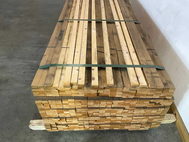 Vuren panlat 240x4,8x2,5 cm (235x) - afbeelding 3 van  6