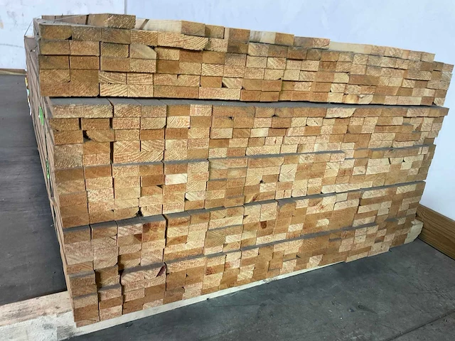 Vuren panlat 240x4,8x2,5 cm (235x) - afbeelding 4 van  6