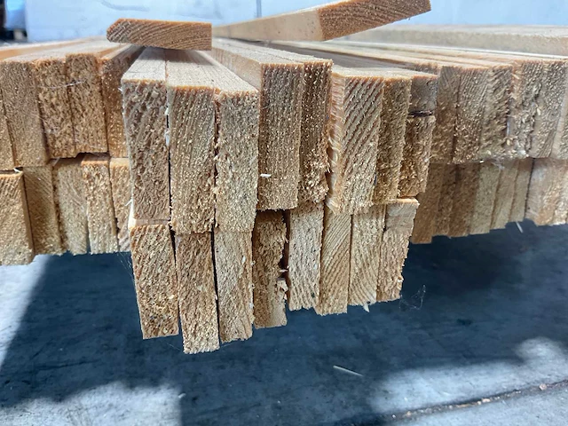 Vuren panlat 360x3,5x1 cm (100x) - afbeelding 3 van  5