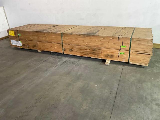 Vuren panlat 390x4,5x1,8 cm (200x) - afbeelding 1 van  6