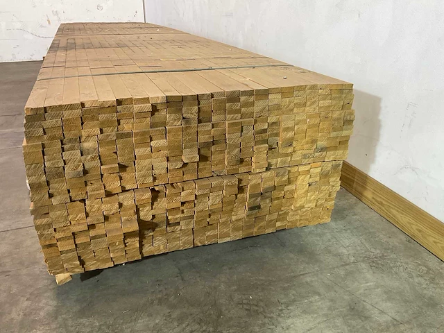 Vuren panlat 390x4,5x1,8 cm (200x) - afbeelding 3 van  6