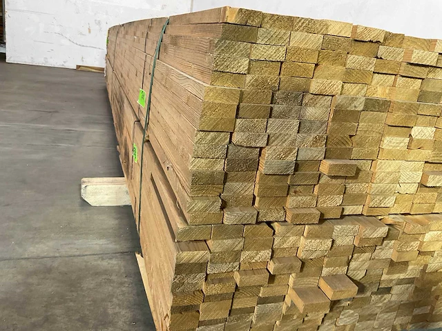 Vuren panlat 390x4,5x1,8 cm (200x) - afbeelding 5 van  6