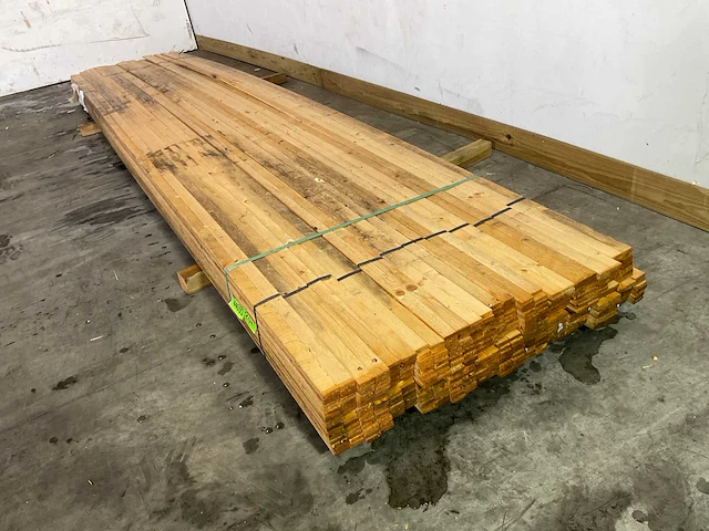 Vuren panlat 450x3,8x1,1 cm (50x) - afbeelding 2 van  4