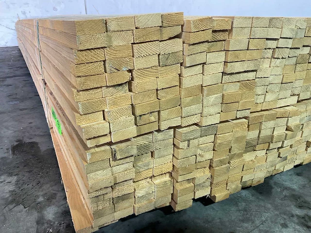 Vuren panlat 540x5x2,2 cm (440x) - afbeelding 4 van  5