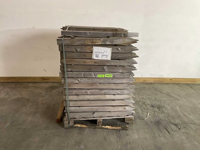 Vuren piketpaal gepunt 100x7,5x5 cm (308x) - afbeelding 1 van  6