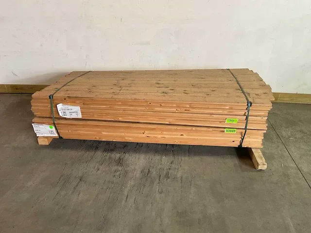 Vuren plank 210x9,5x1,8 cm (200x) - afbeelding 1 van  5