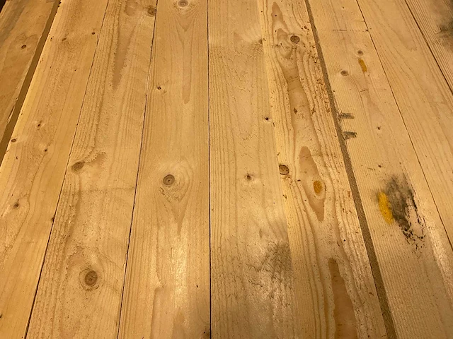 Vuren plank 390x10x2,2 cm (137x) - afbeelding 3 van  7