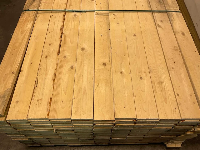 Vuren plank 390x10x2,2 cm (137x) - afbeelding 4 van  7