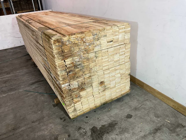 Vuren plank 390x10x2,2 cm (45x) - afbeelding 3 van  5