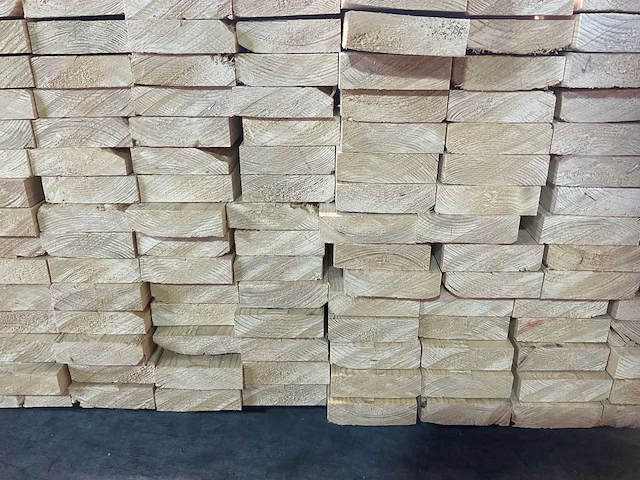 Vuren plank geschaafd 540x10x3 cm (100x) - afbeelding 6 van  7
