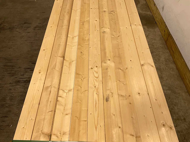 Vuren plank met mes- en groef 360x11x1,8 cm (47x) - afbeelding 4 van  7