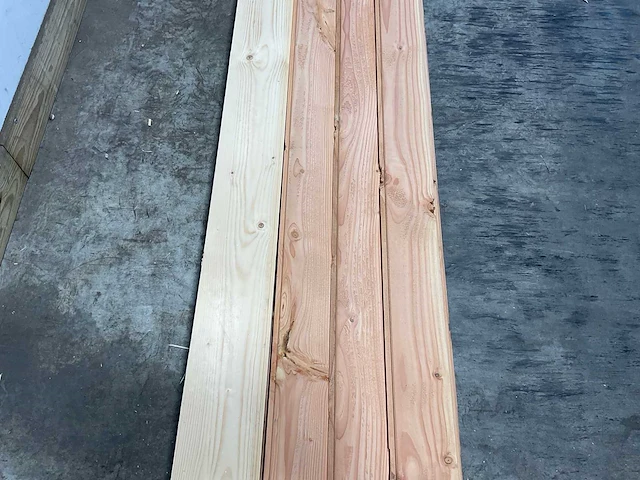 Vuren planken en douglas dakbeschot 420-500 cm - afbeelding 3 van  8
