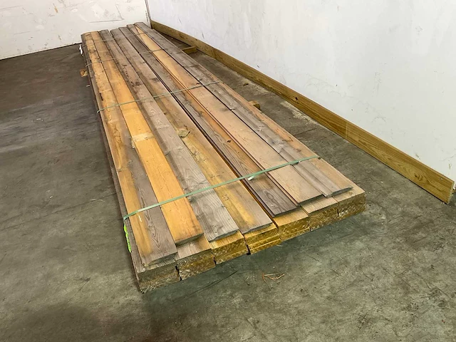 Vuren planken en rabatdelen (32x) - afbeelding 2 van  5